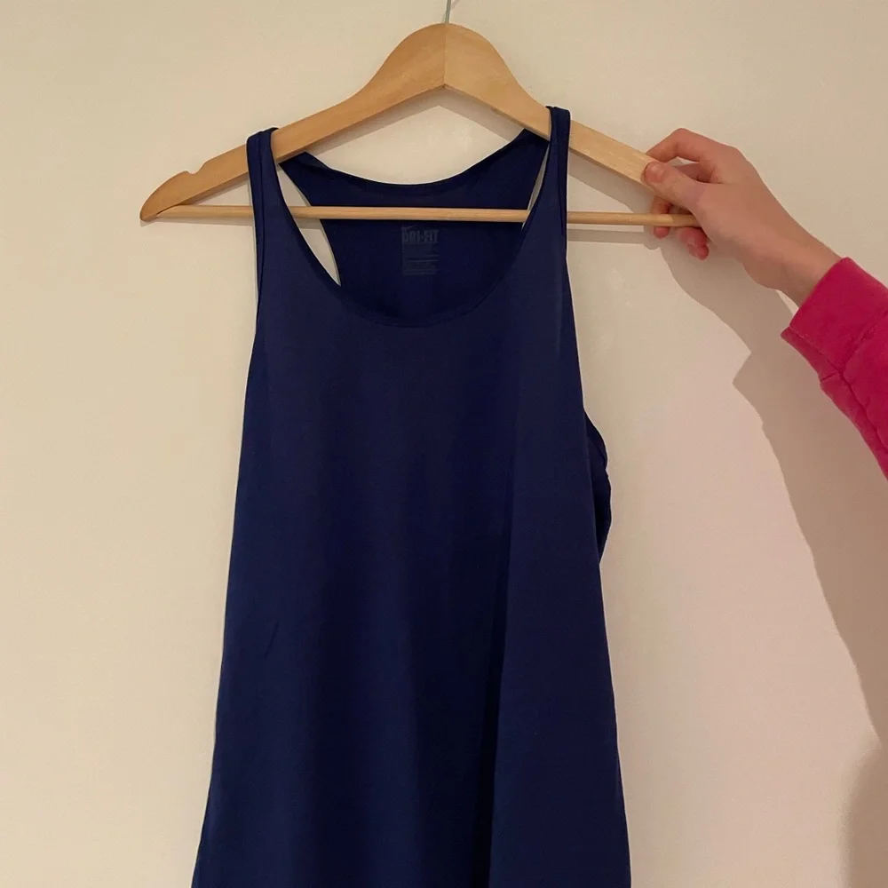 Nike Dri-Fit medium dark blue tank top - Picture 1 of 4